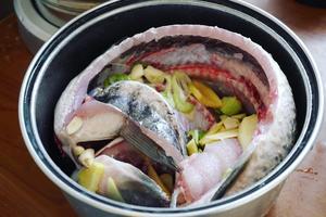 巫山烤鱼-火锅料版的做法 步骤1