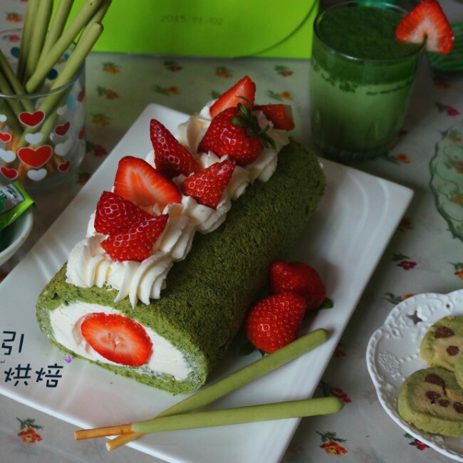 抹茶草莓蛋糕卷