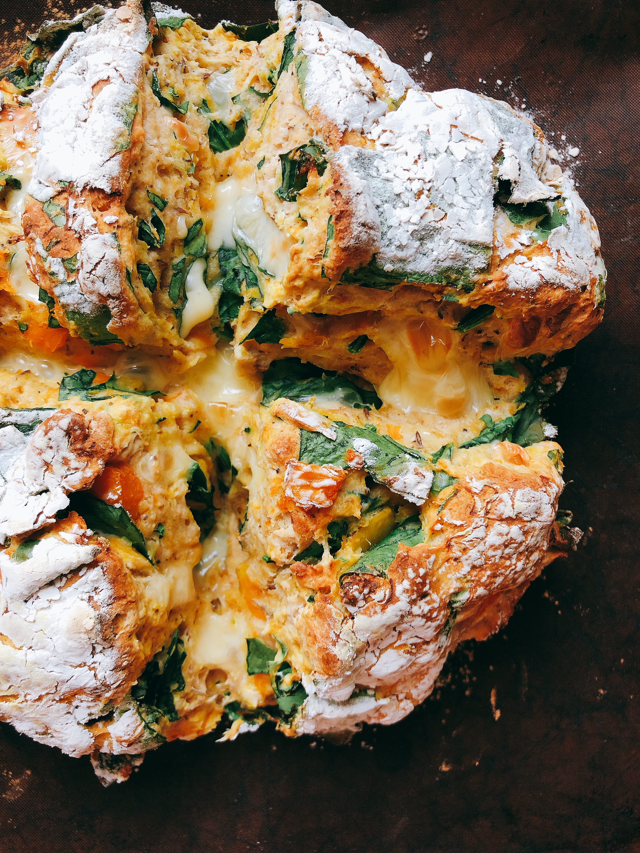 『营地面包』30分钟丹波面包|菠菜南瓜奶酪的做法