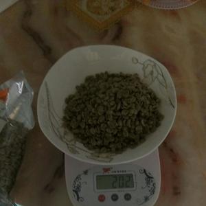 烘焙生咖啡豆的做法 步骤1