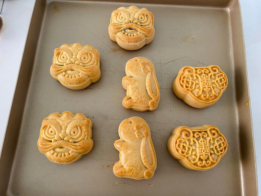 广式莲蓉蛋黄月饼/久吃不厌的经典组合