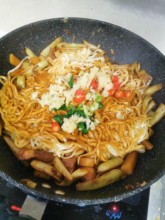 豆角焖面