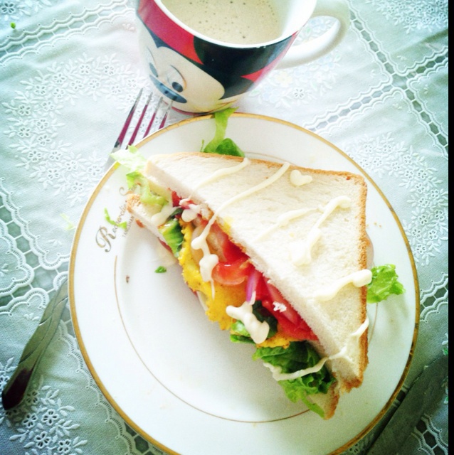 火腿煎蛋三文治