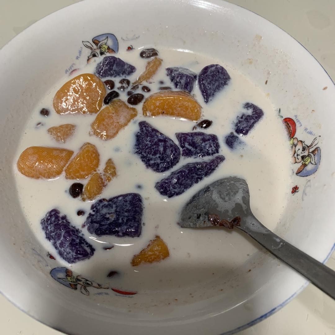 Q弹芋圆的做法 （有视频，学会做柔韧不散的面团）