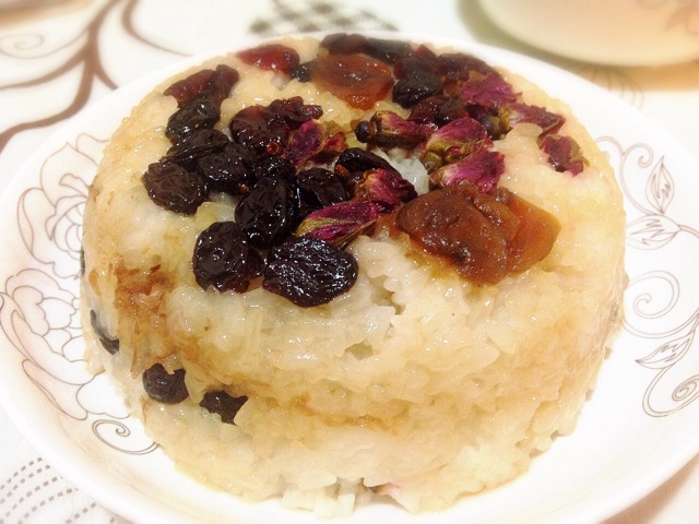 玫瑰八宝饭