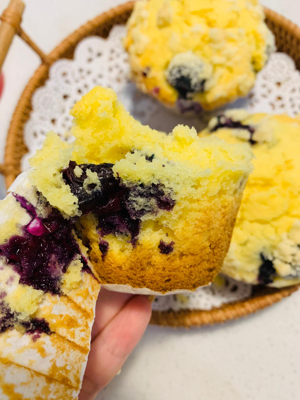 10分钟搞定的蓝莓麦芬，顶着大大的蘑菇头~