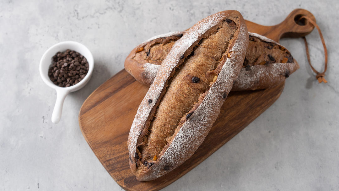 软乎乎的巧克力橙皮软欧包