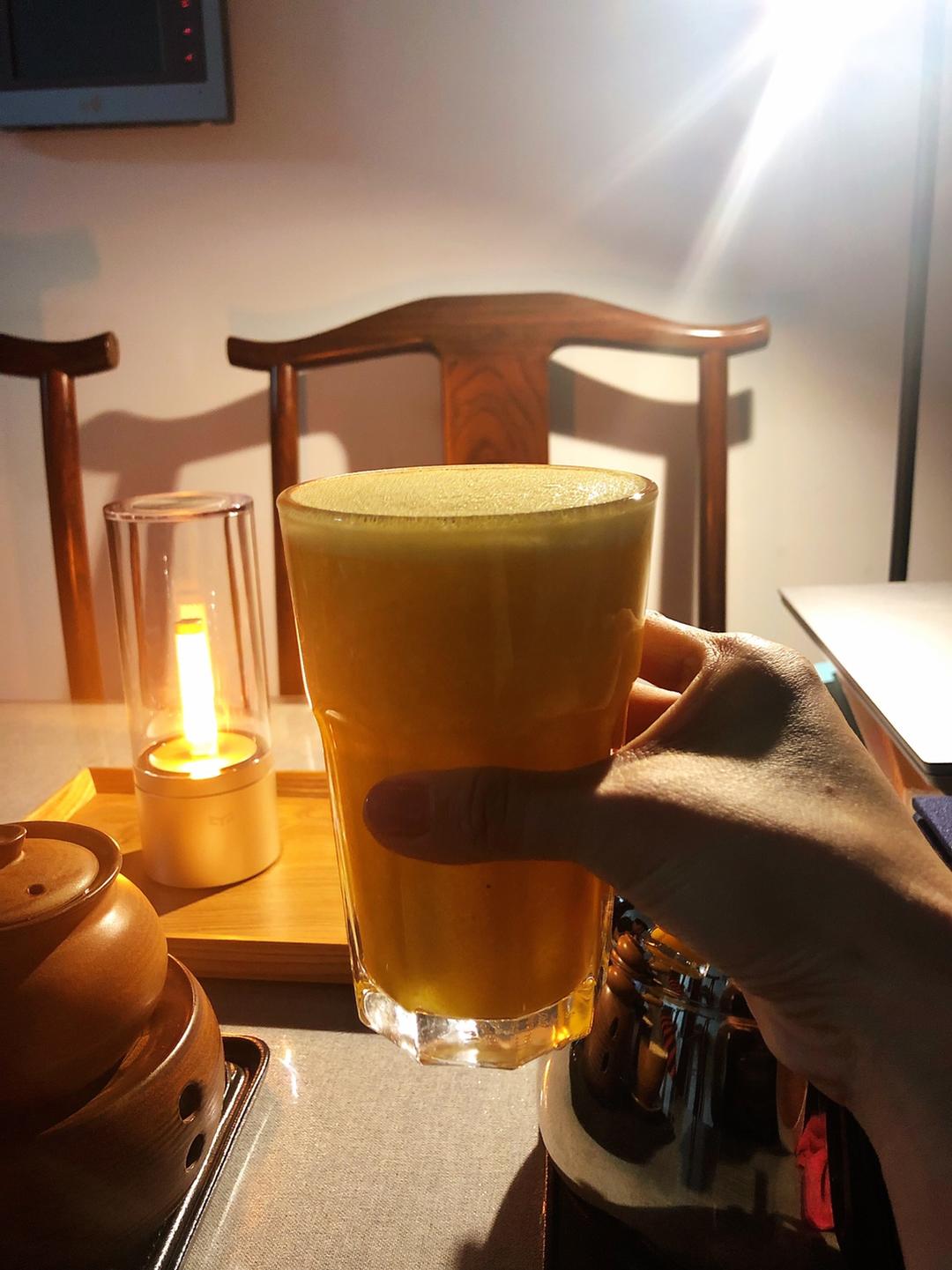 元気出しの鲜榨橙汁