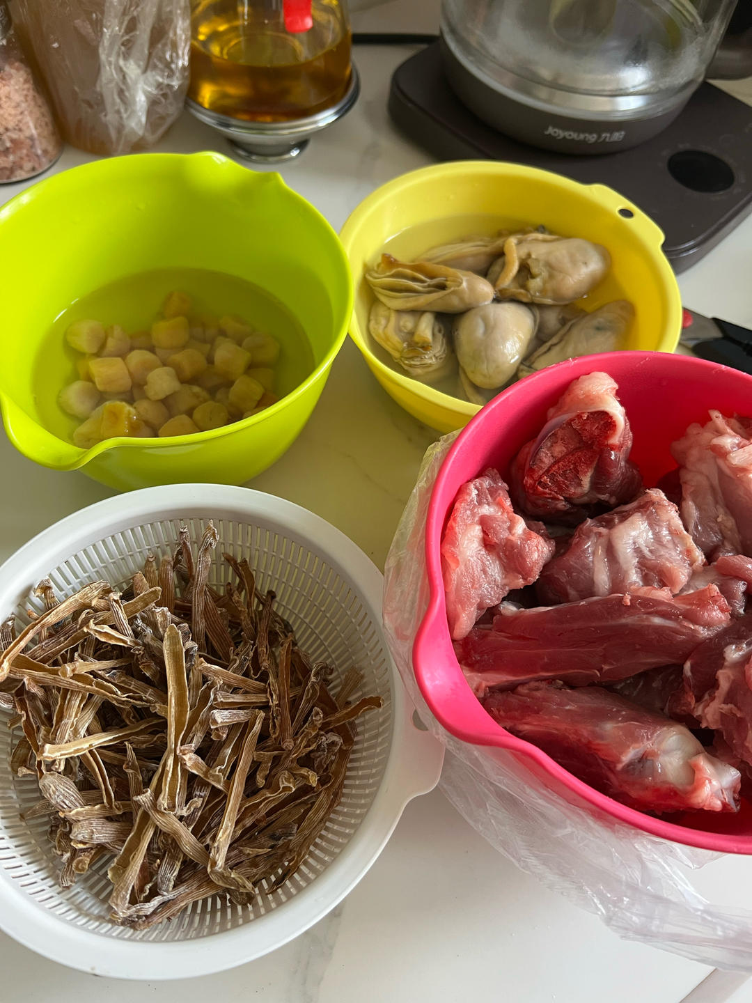 沙虫金蚝猪骨粥