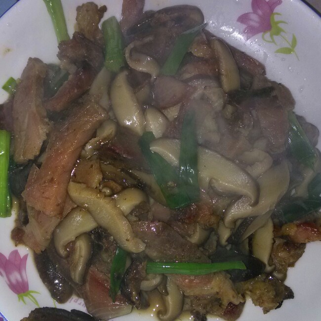 葱爆肉片
