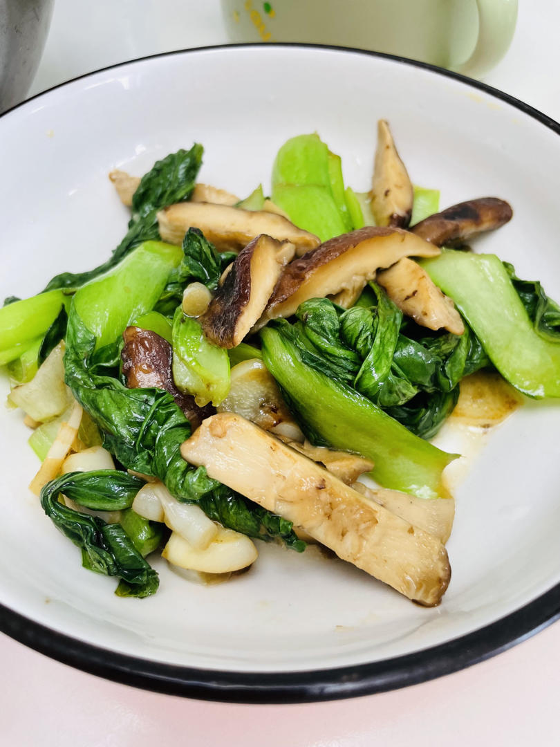 比肉还好吃的——蚝油香菇油菜