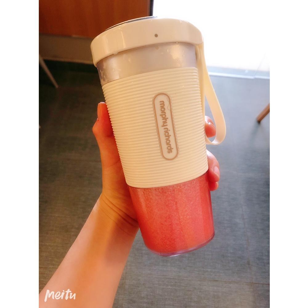 一只单身👑🐶不定时更新的日常