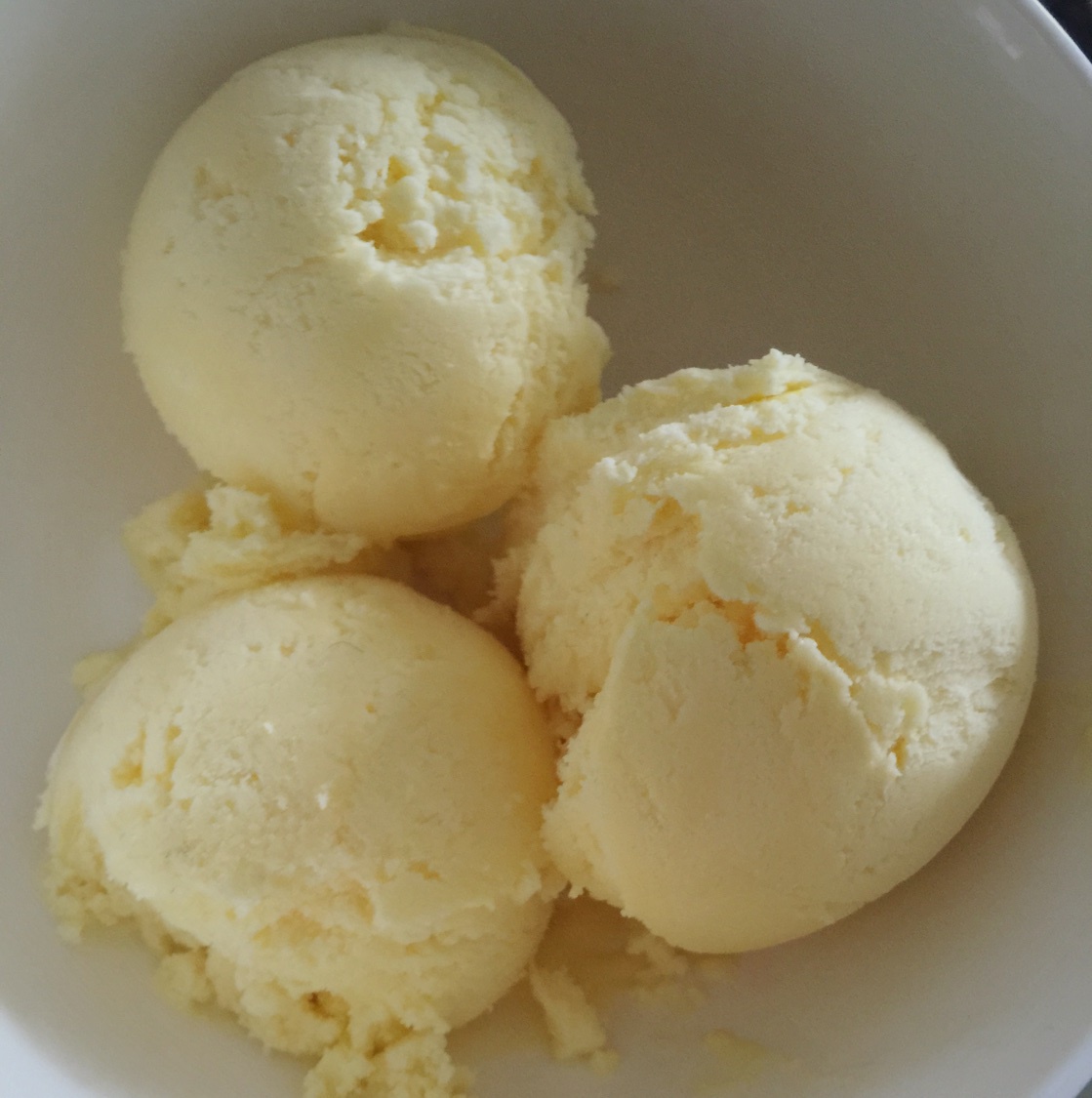 1呮尐蘑菇做的【原味奶香冰淇淋】