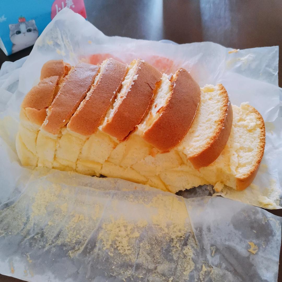 土司盒古早味蛋糕