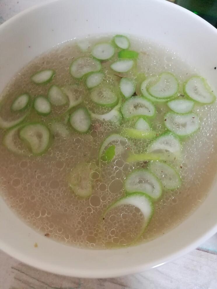 虎哥羊骨头汤的做法