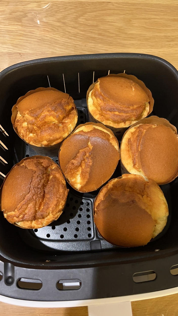 纸杯蛋糕（蔓越莓版可爱到爆）