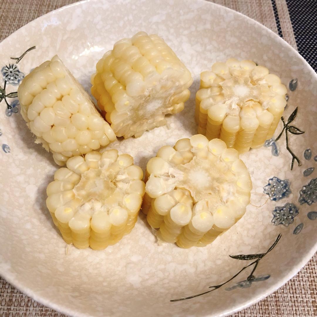 清煮甜玉米