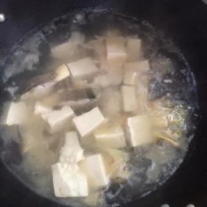 黄瓜鱼豆腐汤的做法 步骤4