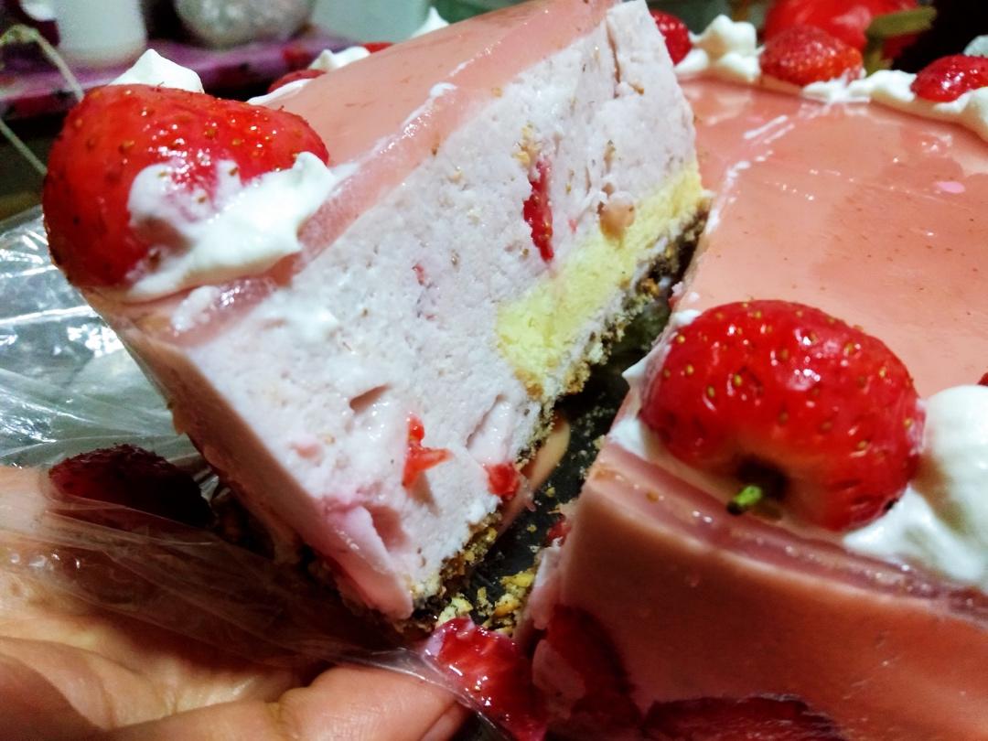 《Tinrry下午茶》教你做草莓芝士慕斯（6寸配方）