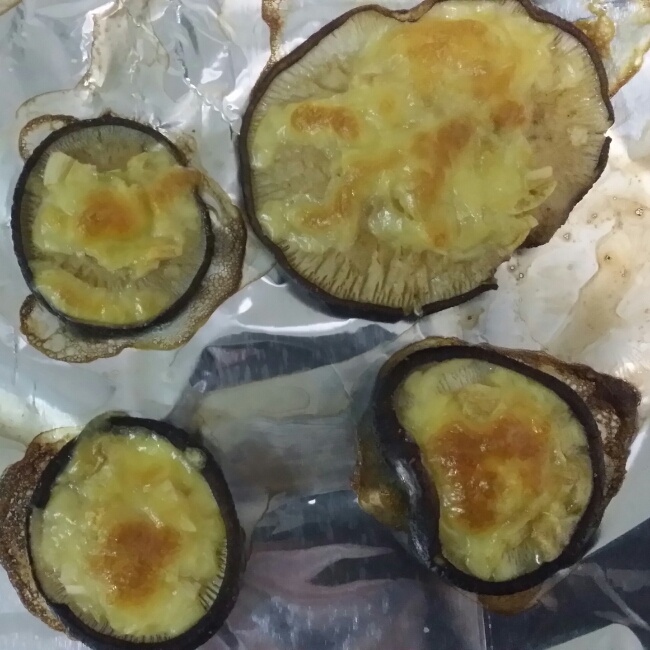 马苏里拉芝士烤香菇