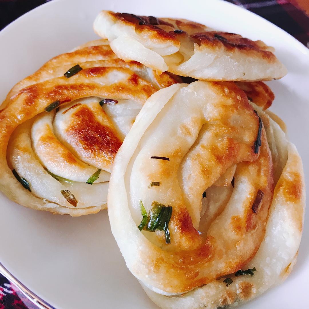 进击的汤小厨做的家常葱油饼
