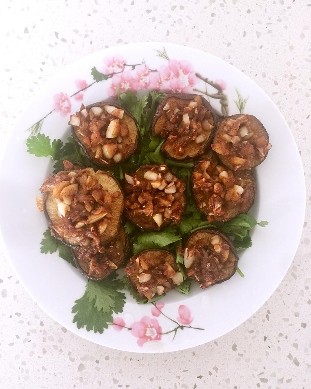 蒜蓉孜然烤香菇