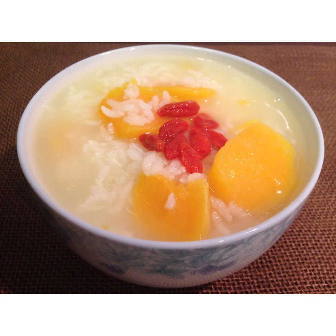 幸福快乐的北方人做的枸杞红薯粥