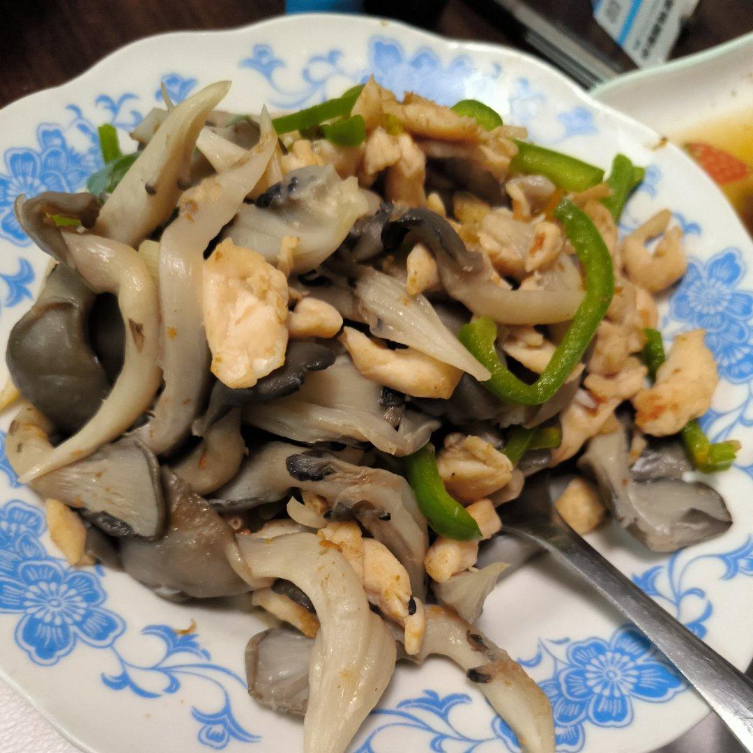 平菇炒肉片