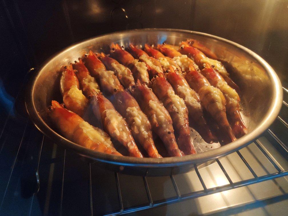 味道那叫一个"赞"--马苏里拉芝士焗大虾