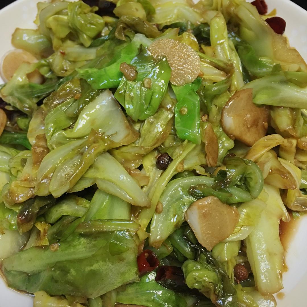 厨师长教你：“手撕包菜”的家常做法,简单又不失美味