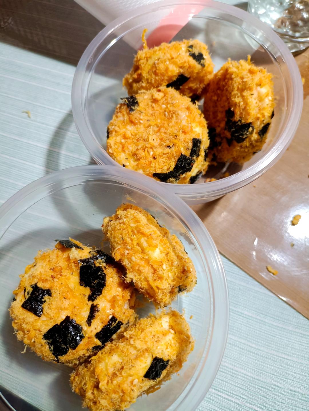 朋友都说比鲍师傅好吃的海苔肉松小贝