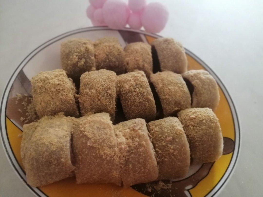此配方做出的驴打滚无比软糯，放一天还是软的