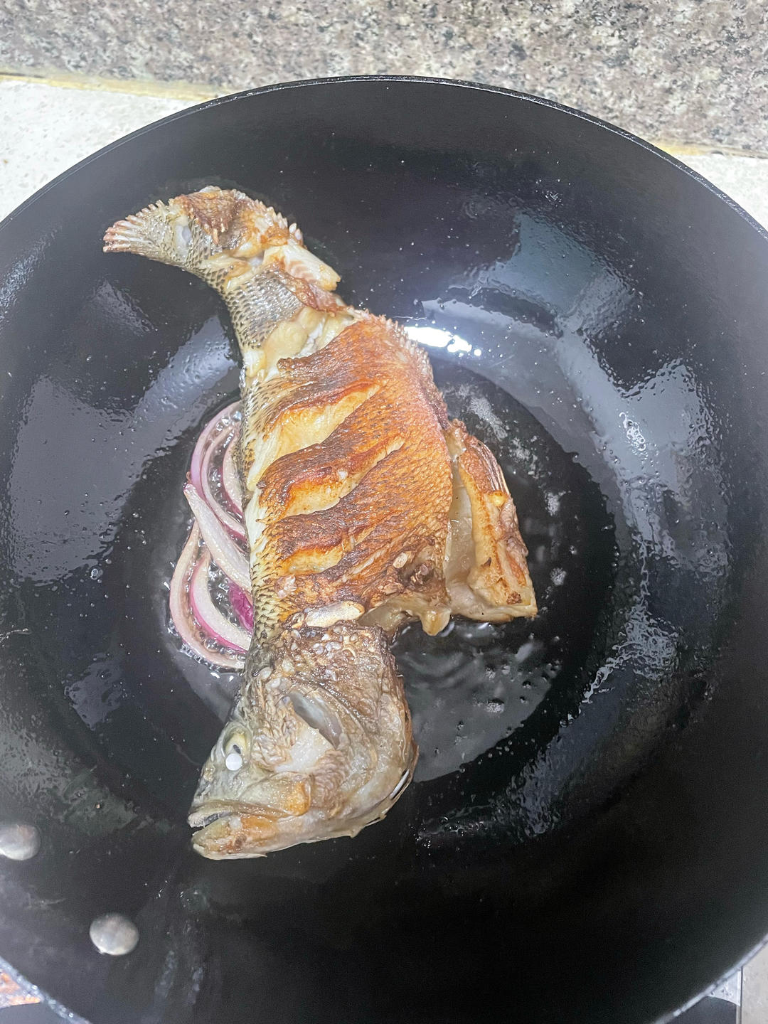 红烧鲈鱼