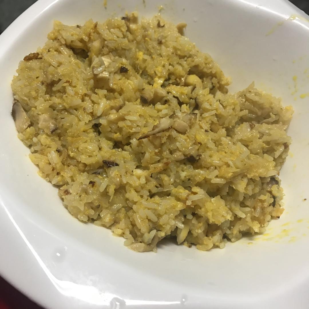 香菇鸡蛋炒饭