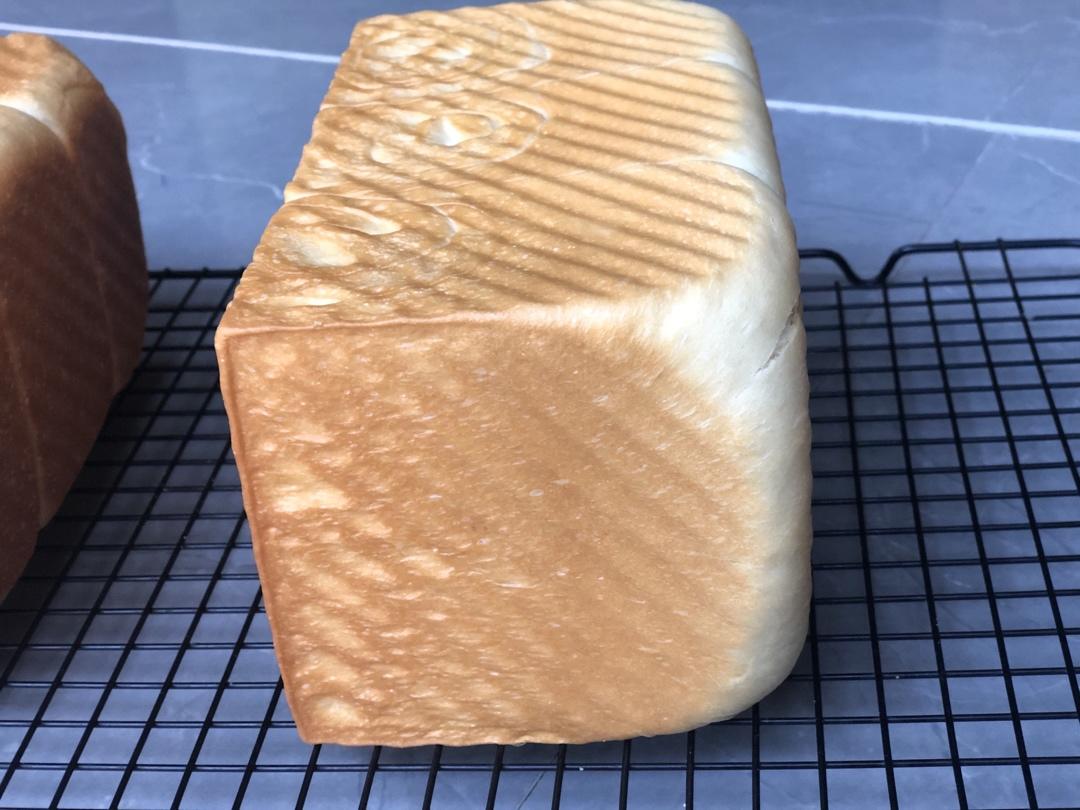 吐司，奶香手撕面包，超级香浓