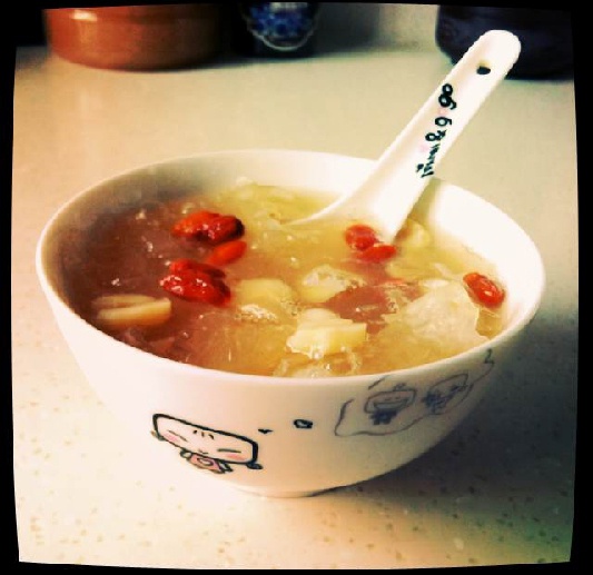 红枣银耳莲子羹