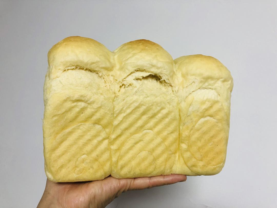 纯奶手撕吐司的做法 步骤1