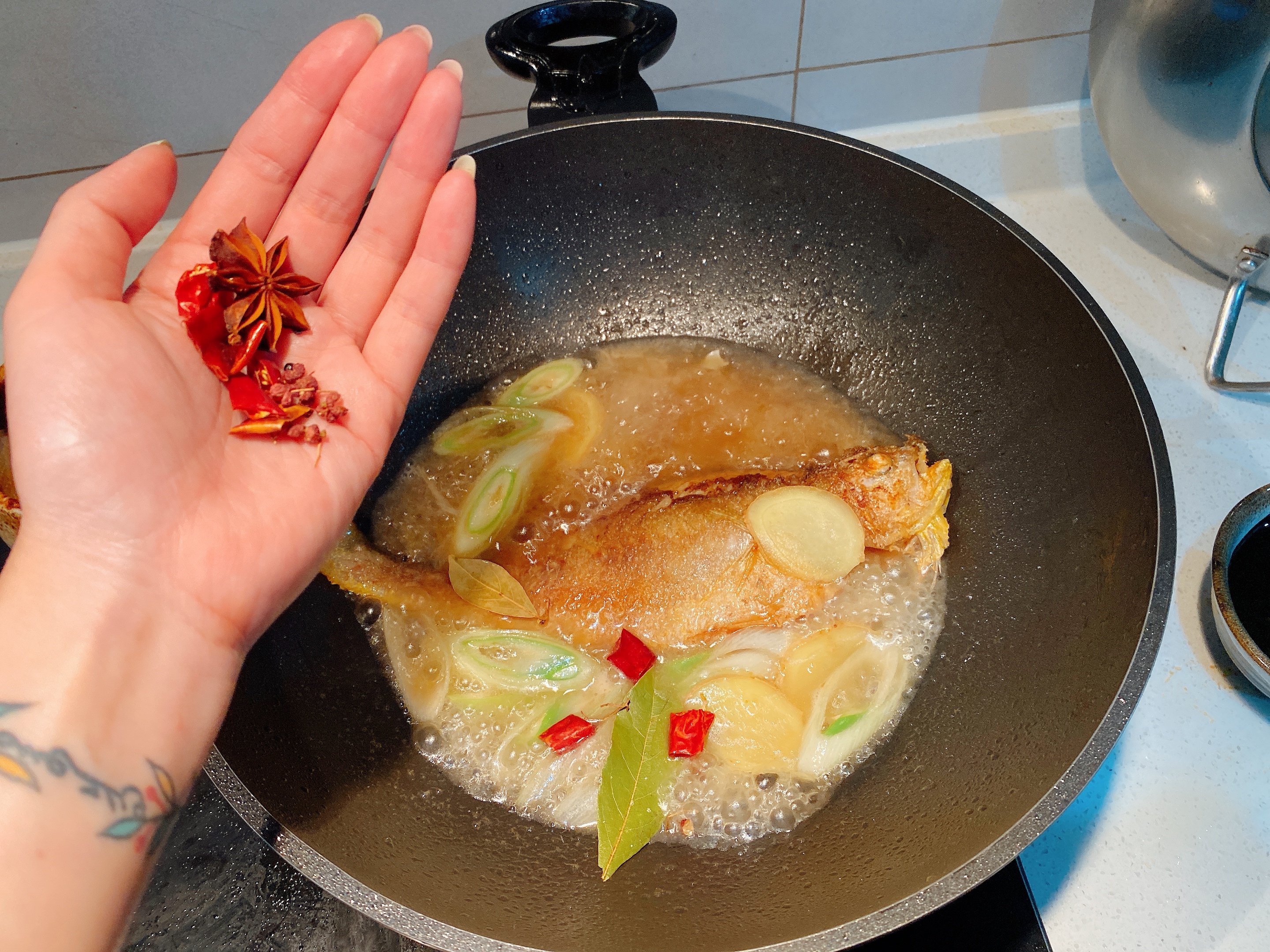 红烧小黄鱼（鱼不碎）的做法 步骤7