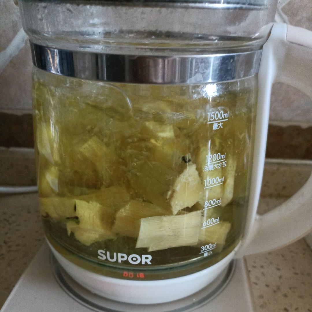 一杯暖暖甘蔗水