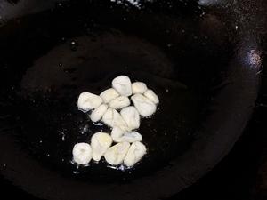 清炒菱形莴苣片的做法 步骤4