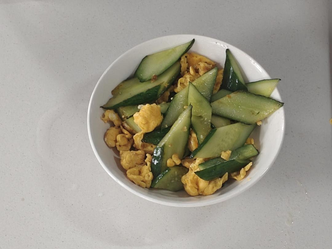 黄瓜炒鸡蛋 （青瓜炒鸡蛋）