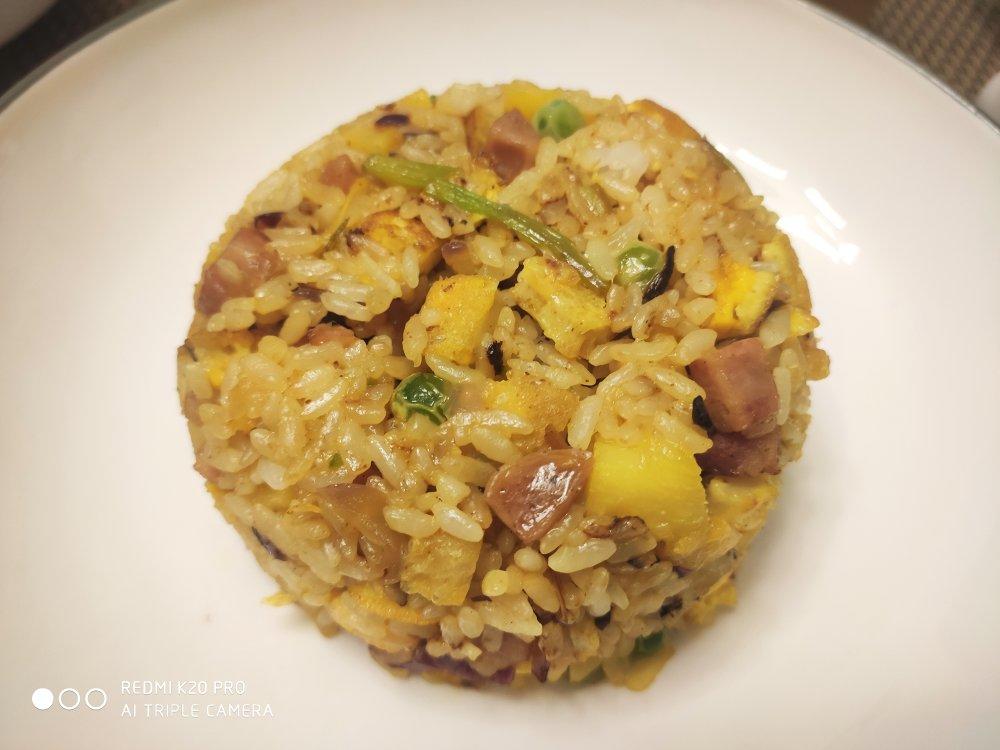 菠萝炒饭