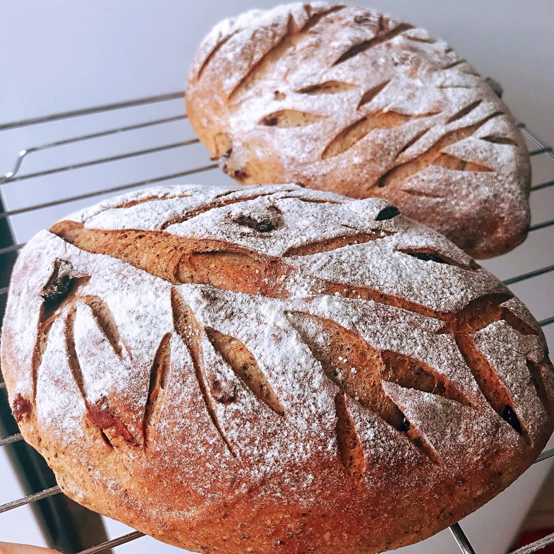 果料满满-红茶蔓越莓核桃面包