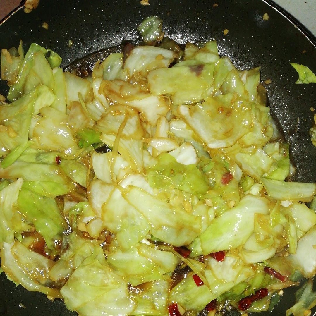 阿婆手撕包菜