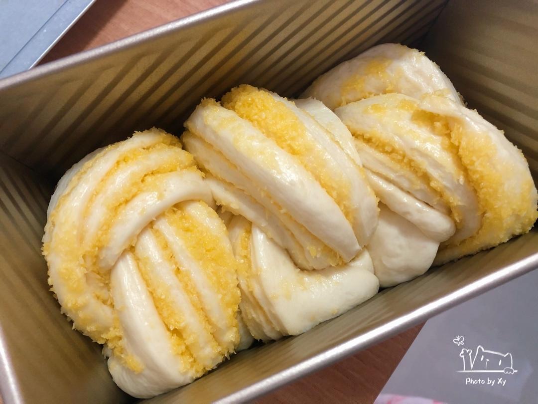 双倍椰蓉奶酥吐司