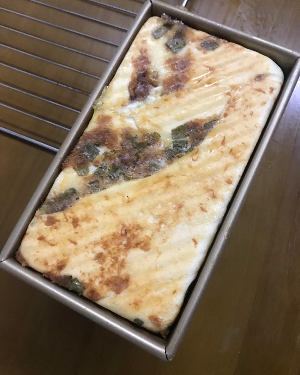 香葱肉松手撕吐司