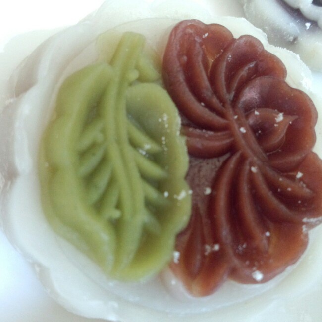 彩色冰皮月饼