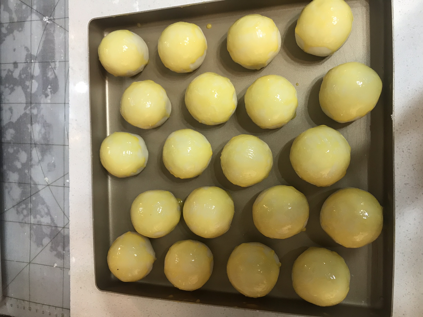 蛋黄酥的做法 步骤10