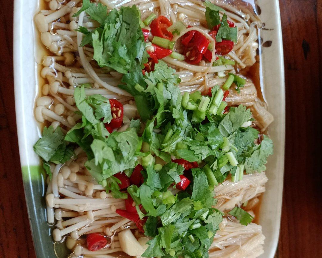 凉拌金针菇