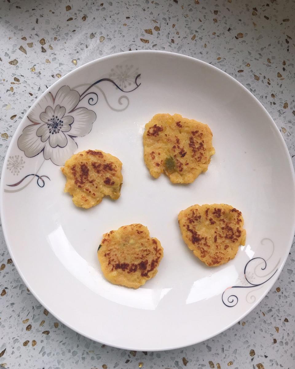 宝宝虾肉土豆饼